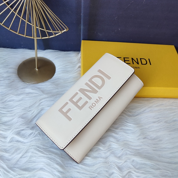 超激安ブランド財布偽物正面デザイン